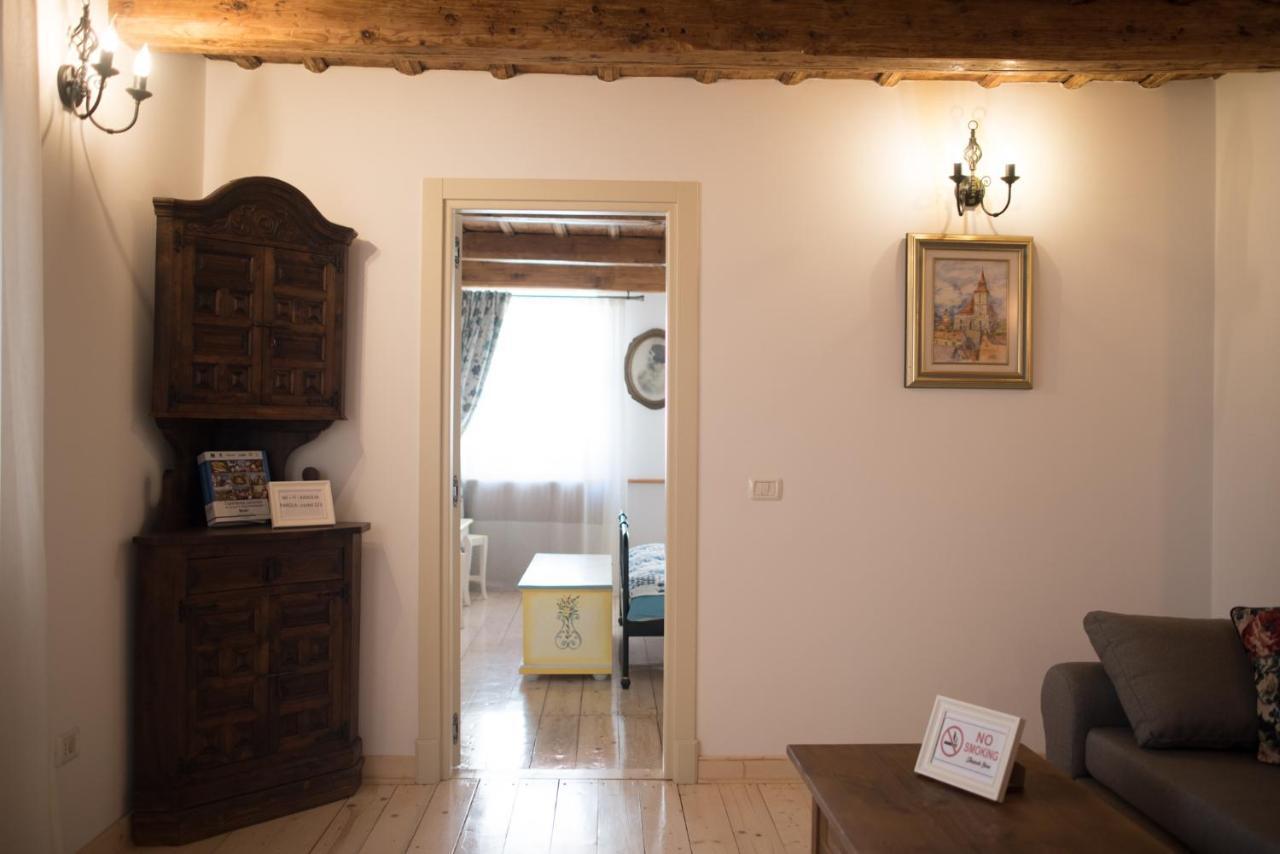 Crown Of Karolina Apartment Brasov Exterior photo